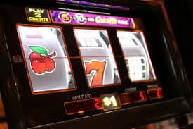 Live Baccarat Dealer ဆိုင်ခန်း HD Camera ဖြင့် Streaming